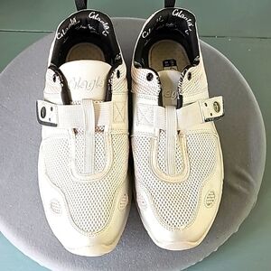 Glaga silver men's water shoes. Excellent condition, but no laces. Size …